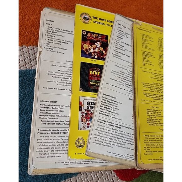 Sesame Street Records Lot of 4 Vintage Vinyl Albums Christmas, Songs - Picture 9 of 10